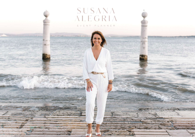 Susana Alegria junto ao mar